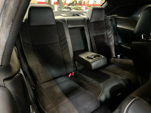 Used 2015 Dodge Challenger SRT Hellcat image 22