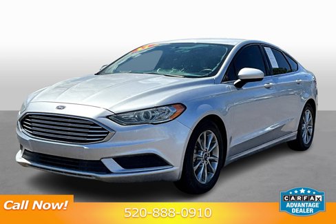 Used 2017 Ford Fusion SE image 1