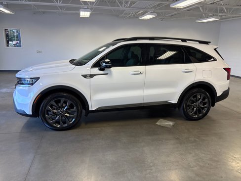 Used 2021 Kia Sorento EX w/ EX AWD X-Line Package image 2