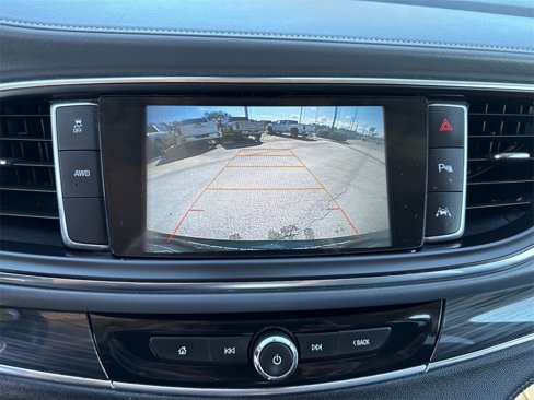 Used 2018 Buick Enclave Premium image 26