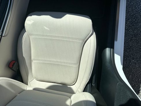 Used 2025 Mercedes-Benz C 300 Sedan image 36