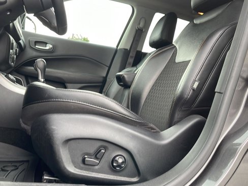 Used 2020 Jeep Compass Latitude w/ Popular Equipment Group image 10