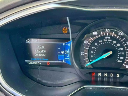 Used 2017 Ford Fusion SE w/ Fusion SE Technology Package image 21