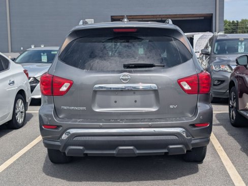 Used 2020 Nissan Pathfinder SV image 4