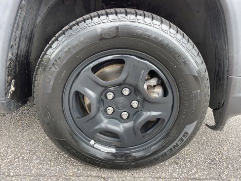 Used 2018 Jeep Compass Sport w/ Tech Group image 19