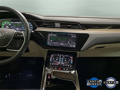 Used 2021 Audi e-tron Premium Plus w/ Premium Plus Package image 14