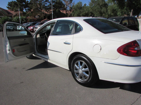 Used 2006 Buick LaCrosse CXL w/ Driver Confidence Package image 8