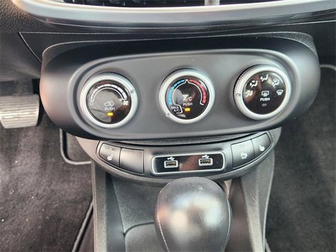 Used 2023 FIAT 500X Pop image 18