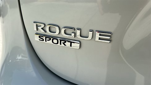 Used 2018 Nissan Rogue Sport SV image 9