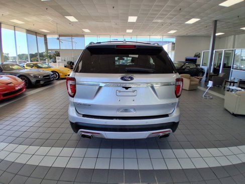 Used 2016 Ford Explorer Platinum image 4