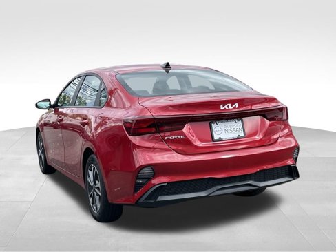 Used 2023 Kia Forte LXS w/ LXS Technology Package image 5