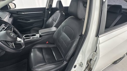Used 2020 Nissan Altima 2.0 Platinum image 10