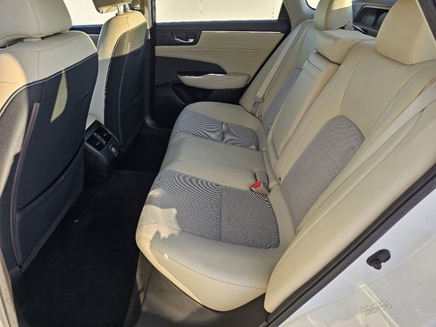 Used 2018 Honda Clarity Plug-In Hybrid image 20