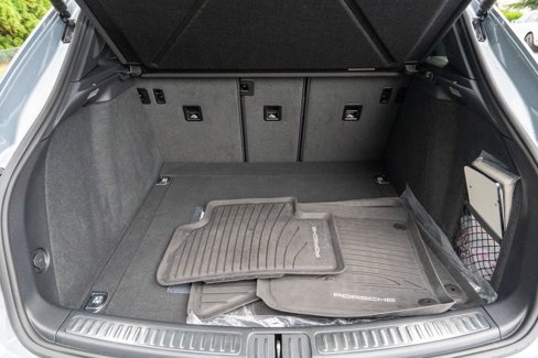 Certified 2024 Porsche Macan image 20