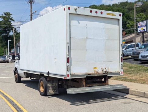 Used 2016 Ford E-450 and Econoline 450 Super Duty image 8