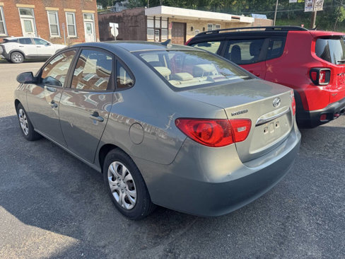 Used 2010 Hyundai Elantra GLS image 7
