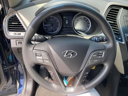 Used 2018 Hyundai Santa Fe Sport image 19