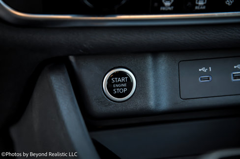 Used 2023 Nissan Rogue SV image 43