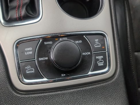 Used 2018 Jeep Grand Cherokee Trailhawk w/ Trailhawk Luxury Group image 34