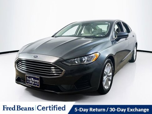 Used 2019 Ford Fusion SE image 3