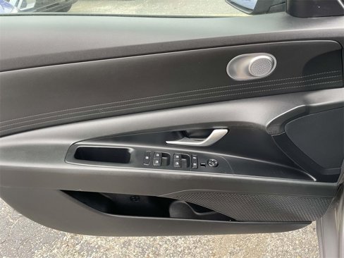 Certified 2023 Hyundai Elantra SEL image 14