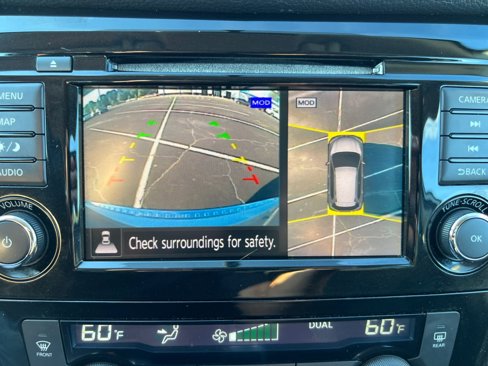 Used 2018 Nissan Rogue SV w/ Premium Package image 22