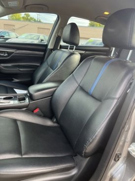 Used 2018 Nissan Altima 2.5 SR w/ SR Midnight Edition image 14
