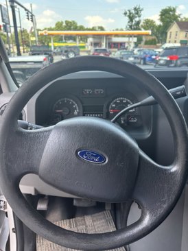 Used 2017 Ford E-350 and Econoline 350 Super Duty image 10