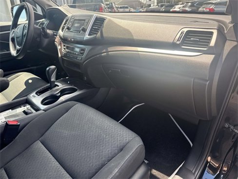 Used 2019 Honda Ridgeline Sport image 14