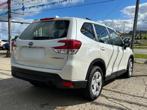 Used 2022 Subaru Forester image 5