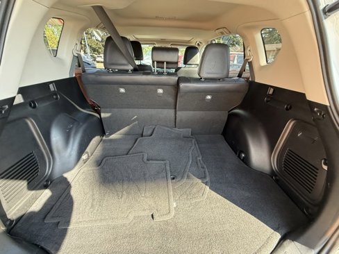 Used 2013 Toyota RAV4 Limited image 18