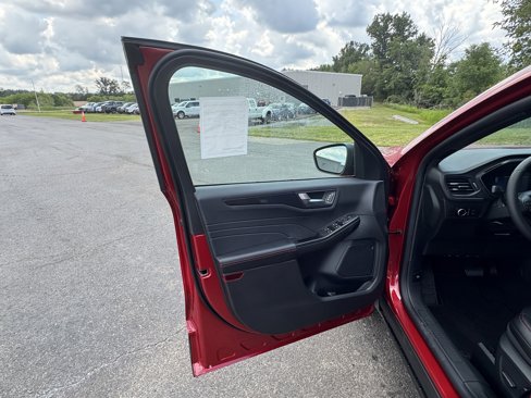 New 2025 Ford Escape ST-Line image 9