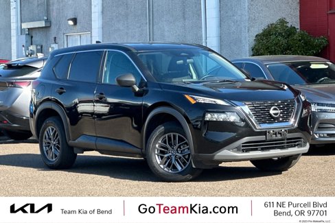 Used 2023 Nissan Rogue S image 1