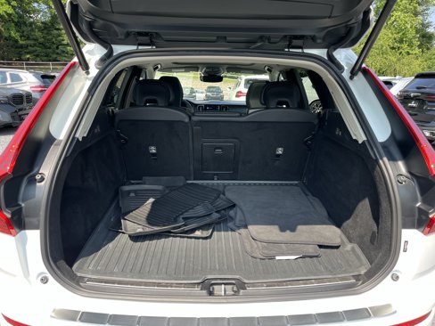 Used 2023 Volvo XC60 B5 Plus w/ Climate Package image 9