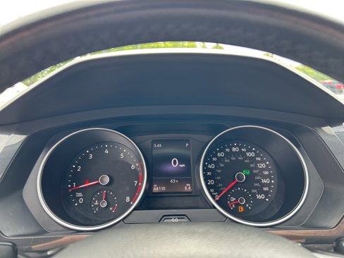 Used 2019 Volkswagen Tiguan SE w/ 3rd Row Seat Package image 12