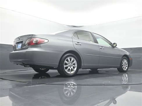 Used 2004 Lexus ES 330 image 11