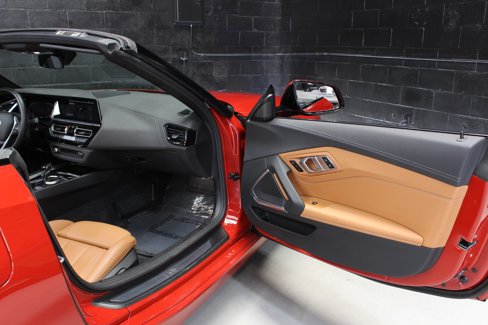 Used 2022 BMW Z4 sDrive30i w/ Driving Assistance Package image 31