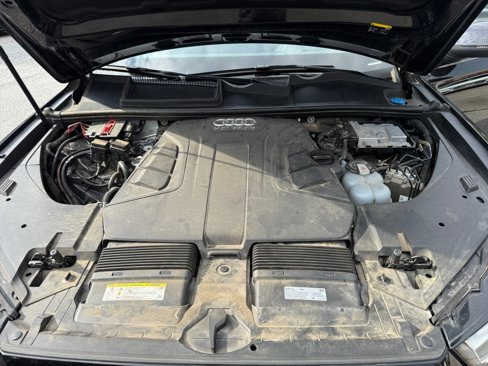 Used 2018 Audi Q7 3.0T Prestige w/ Prestige Package image 16