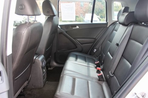 Used 2017 Volkswagen Tiguan S image 33