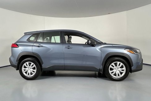 Used 2023 Toyota Corolla Cross L image 8
