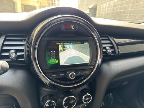 Used 2019 MINI Cooper S w/ Signature Upholstery Package image 21