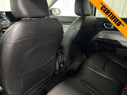 Certified 2022 Jeep Compass Limited image 7
