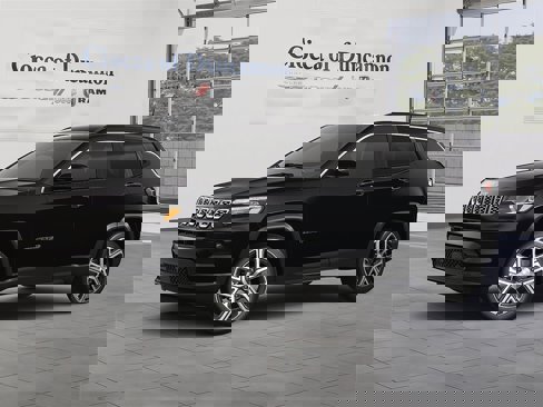 New 2024 Jeep Compass Limited w/ Elite Group image 2