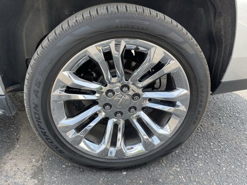 Used 2018 Cadillac Escalade ESV Premium Luxury w/ LPO, Radiant Package image 15