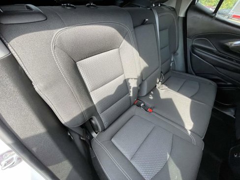 Used 2022 GMC Terrain SLE w/ Driver Convenience Package image 27