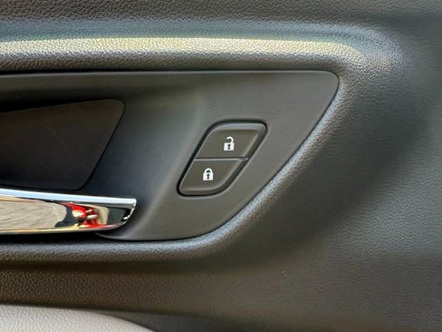 New 2025 Chevrolet Trax LT w/ Driver Confidence Package image 17