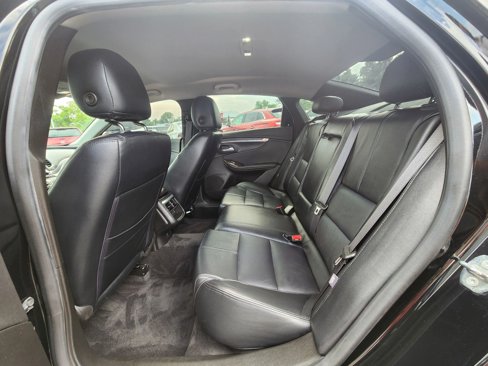 Used 2015 Chevrolet Impala LT w/ Convenience Package image 15