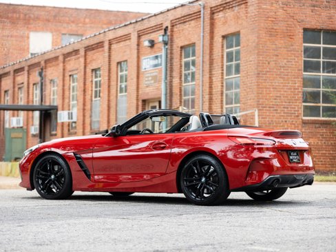 Used 2022 BMW Z4 sDrive30i w/ M Sport Package image 9