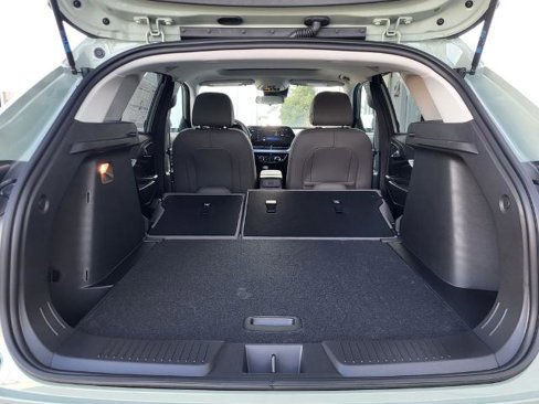 New 2025 Chevrolet Trax ACTIV w/ Sunroof Package image 27