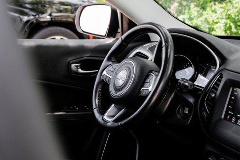 Used 2020 Jeep Compass Latitude w/ Cold Weather Group image 24